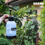 SHARK OPRYSKIWACZ CIŚNIENIOWY 1,5L DYSZA LANCA PIANOWNICA
